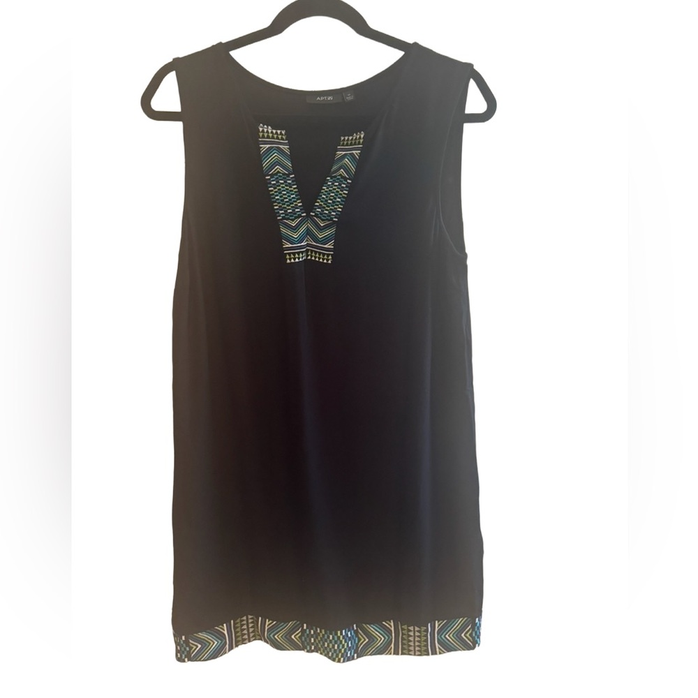 Apt. 9 Dress M black sleeveless dress Geometric stitching at neck and bottom